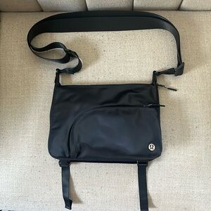 Lululemon 2-in-1 Crossbody Yoga Mat Bag